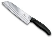 Santoku mit Kunststoffgriff und Kullen